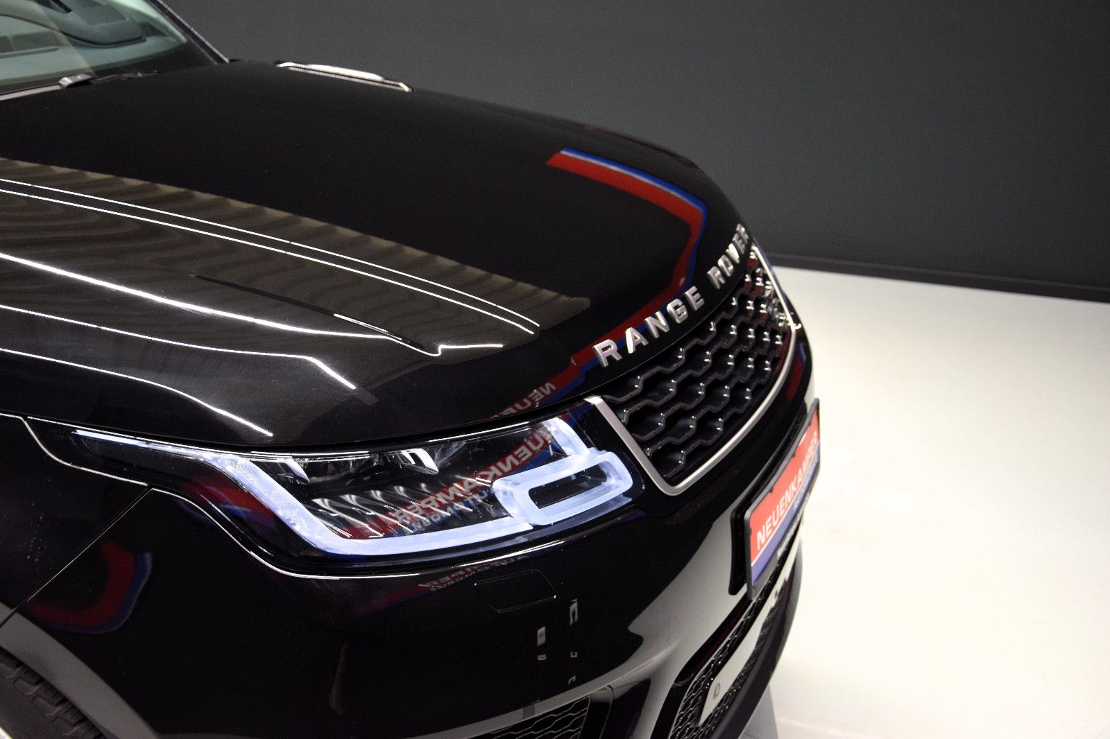 Fahrzeugabbildung Land Rover Range Rover Sport HSE Hybrid Pano HuD Ambi Merid