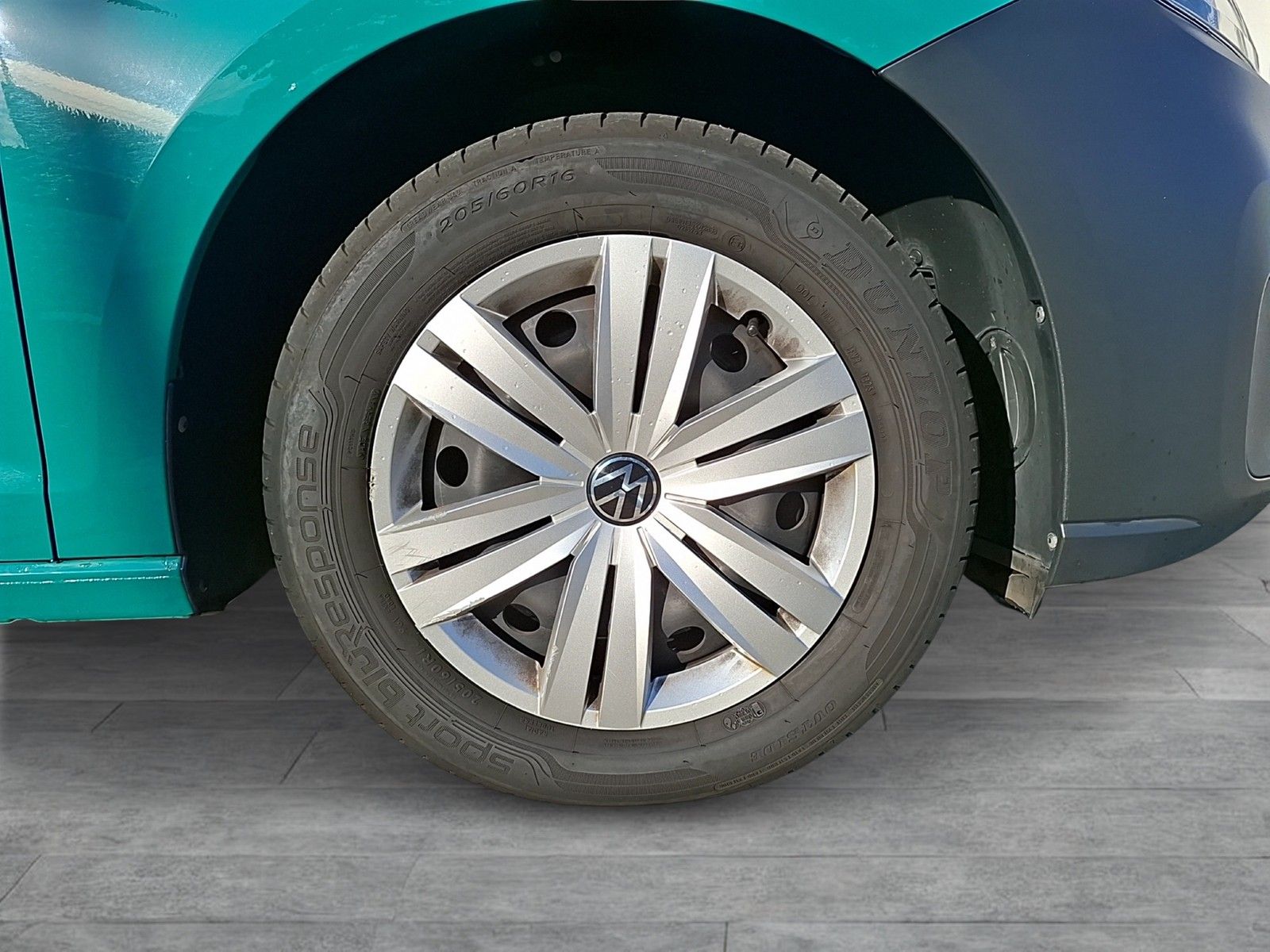 Fahrzeugabbildung Volkswagen Caddy Kombi TDI 7-Sitzer Klima GRA PDC SH