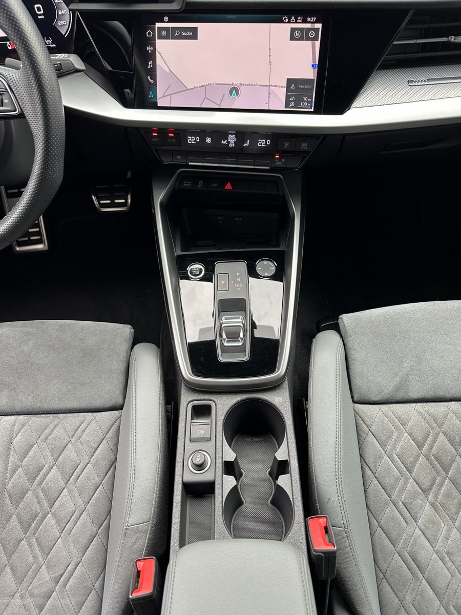 Fahrzeugabbildung Audi A3 40 TFSI e SpB S-Line NAV+LED+ACC+VCOCKPIT+1HD