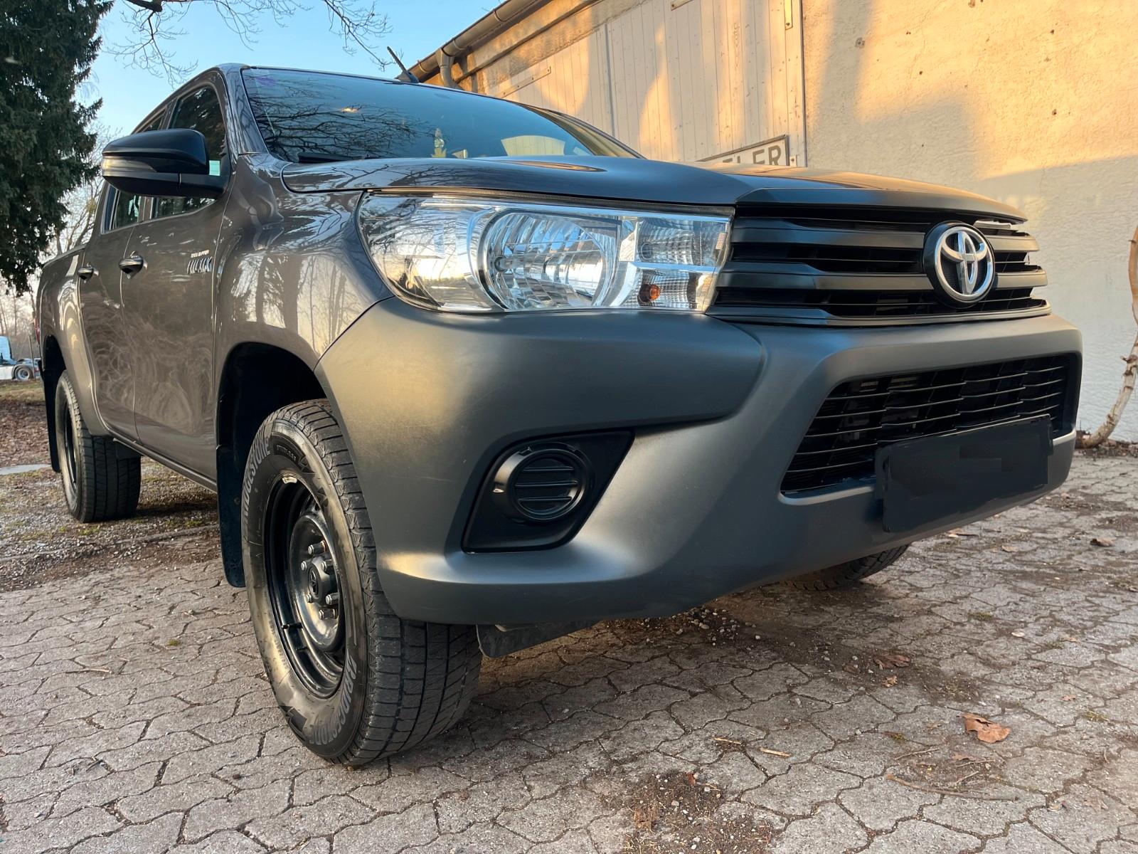 Toyota Hilux Double Cab Duty 4x4