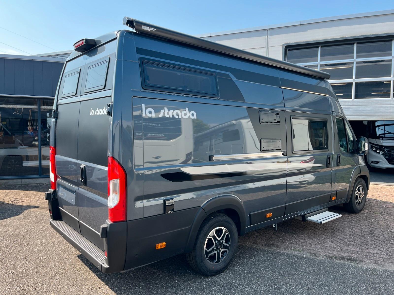 La Strada Avanti EB 180ps 8-gang Automa LED NAVI 3,5/4,25t