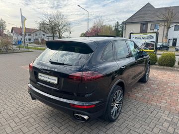 Porsche Cayenne - 6