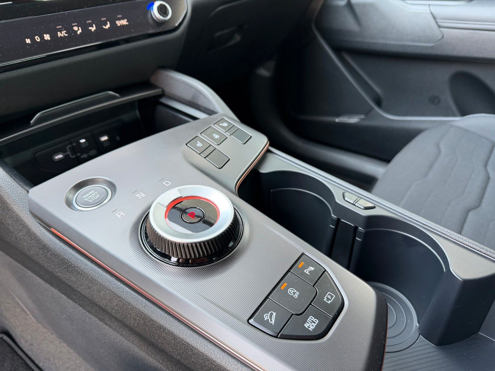 Fahrzeugabbildung Kia Sportage 1.6T 2WD DCT SPI DRIVE SOUND