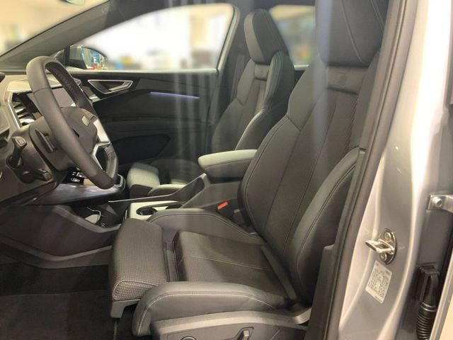 Q4 e-tron 55 QUATTRO S LINE MATRIX+PANO+AHK+AUGM