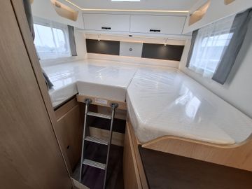 Sunlight Adventure T 67S TV-Paket Combi 6E AWT isoliert