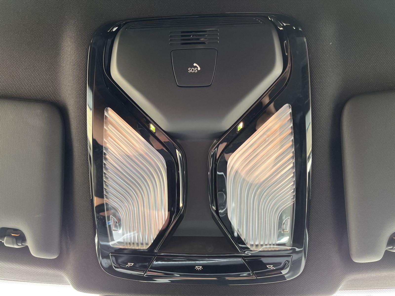 Fahrzeugabbildung BMW 420 d xDrive M Sport*Shadow*HUD*ACC*