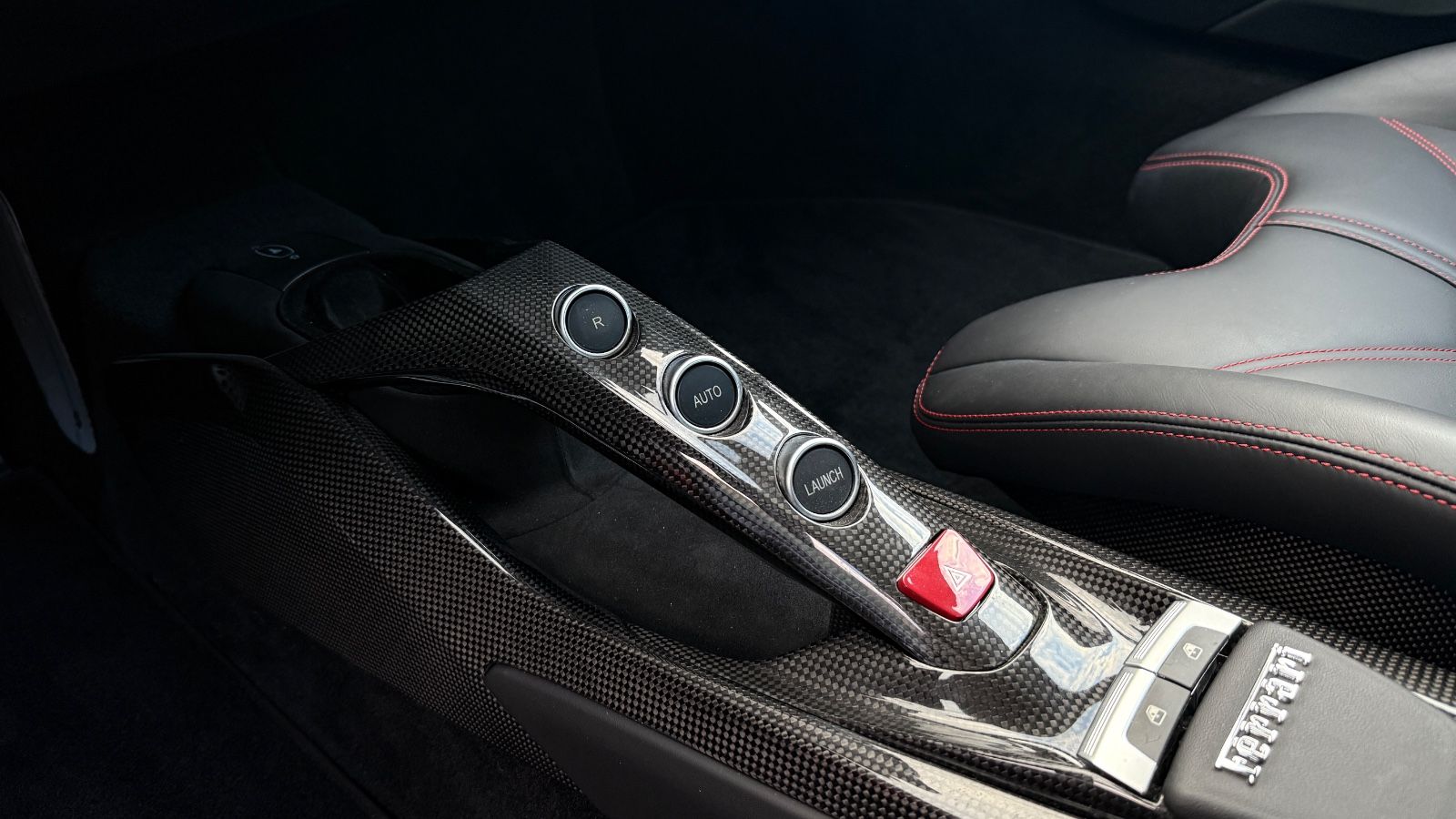 Fahrzeugabbildung Ferrari 488 GTB*Dt.Auto*LED Lenkrad*Lift*Racing Seats