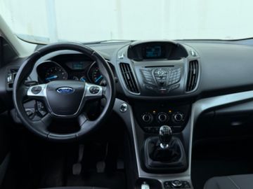 Ford Kuga - 10
