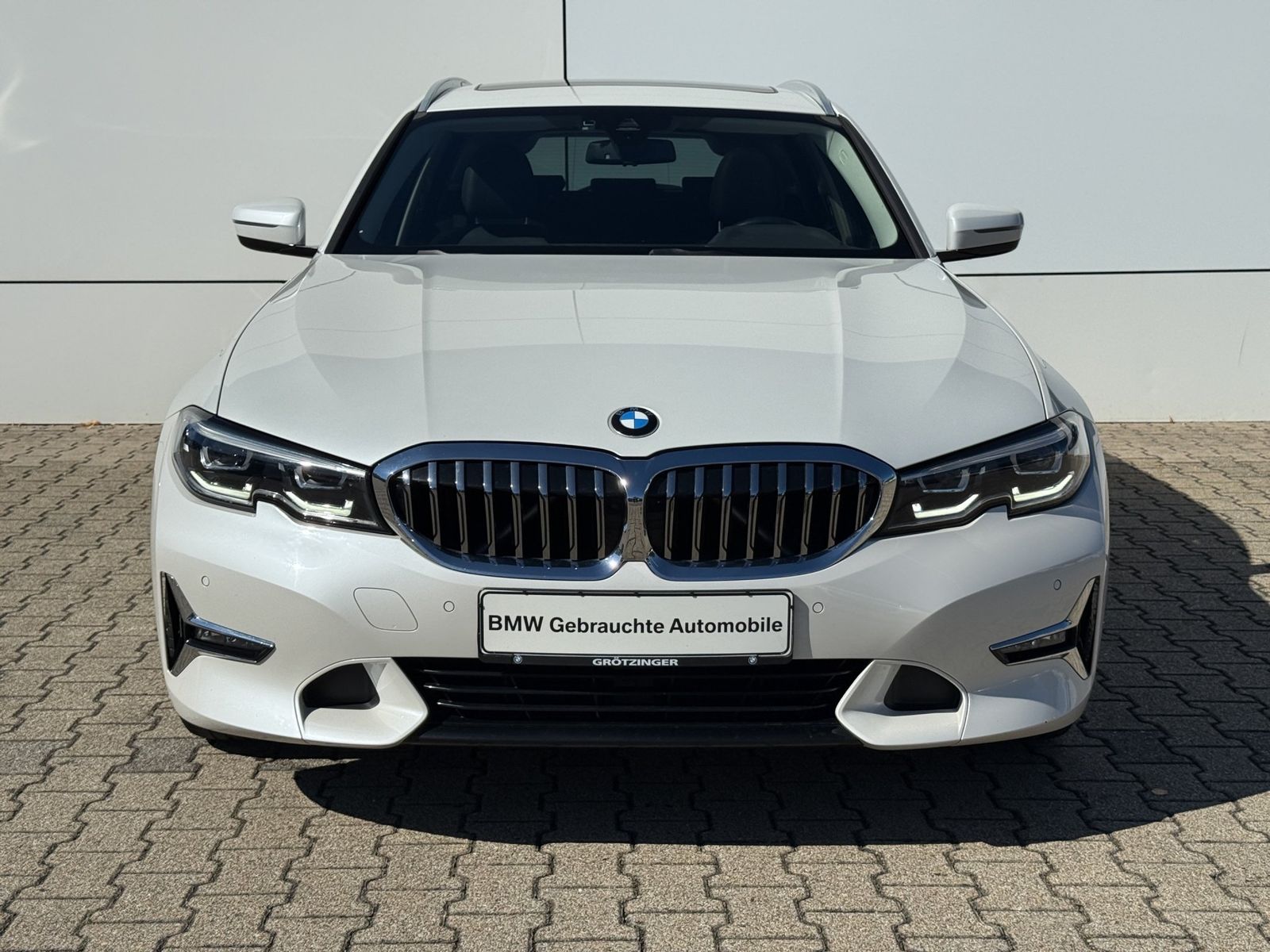 BMW 320d Touring Luxury Line LED+HUD+Pano+AHK+Temp imagem 2