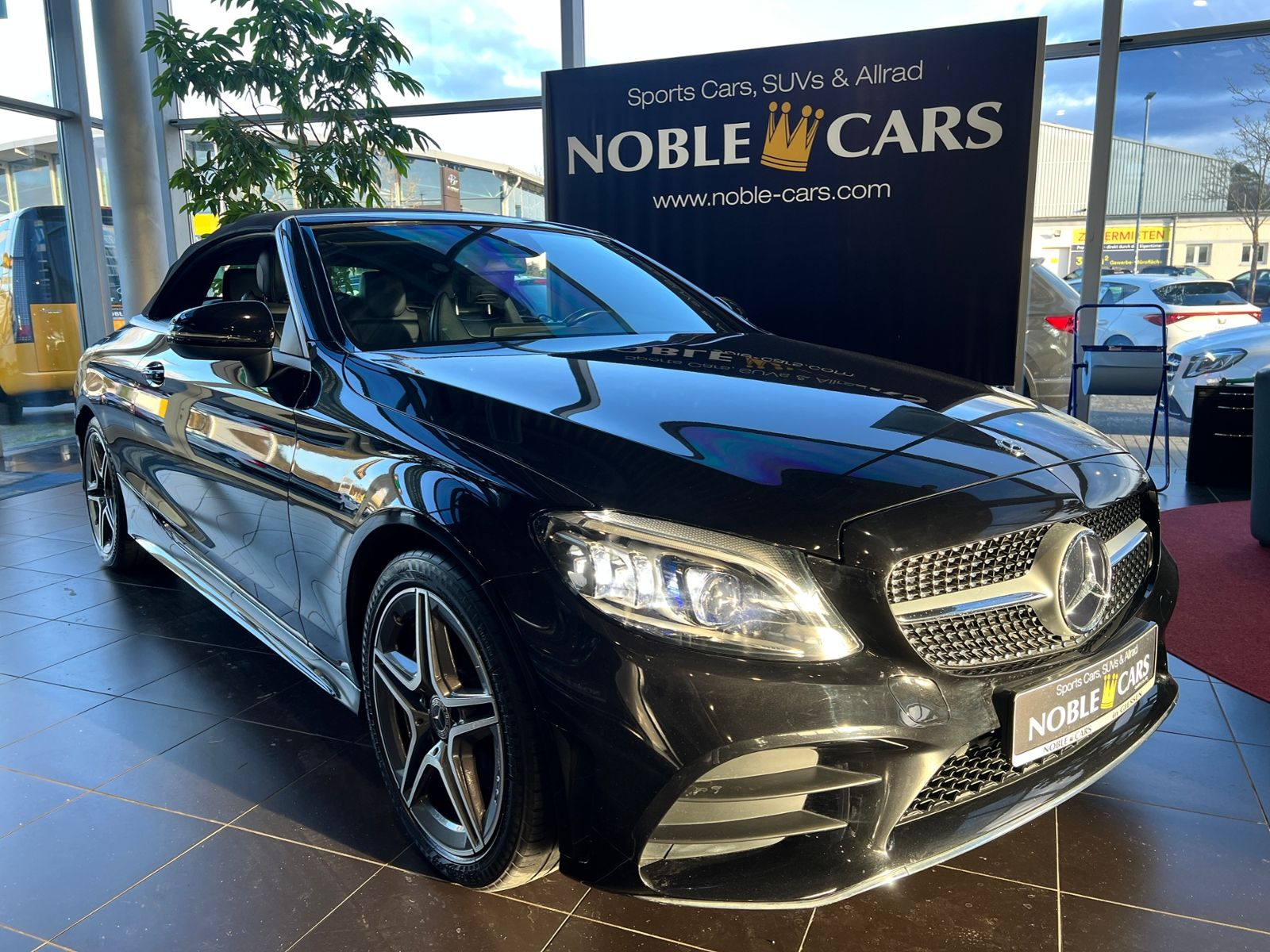 Fahrzeugabbildung Mercedes-Benz C 200 Cabrio LED NAVI ALU PDC