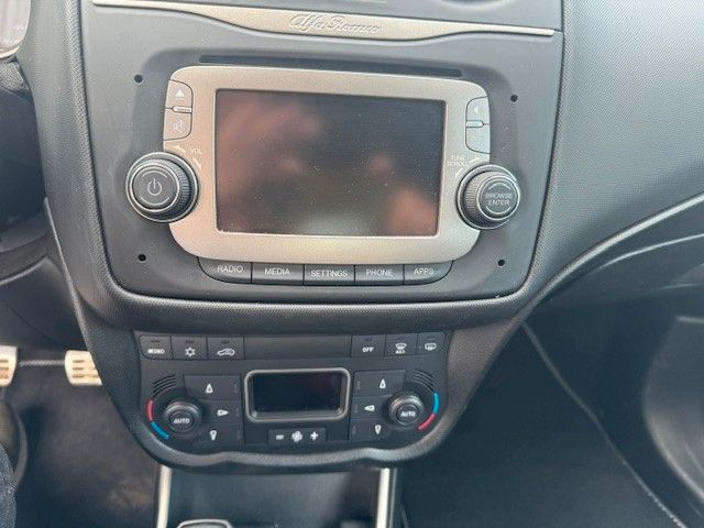 Fahrzeugabbildung Alfa Romeo MiTo Super KLIMA TEMPOMAT AHK