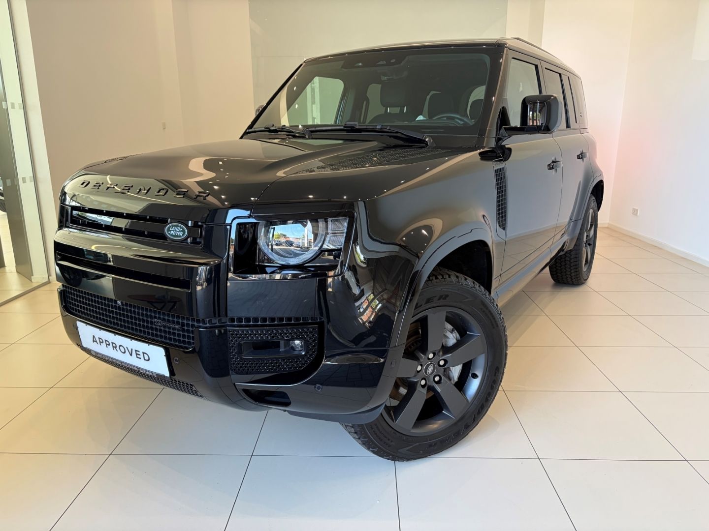 Land Rover Defender 110 D300 X-Dynamic HSE HUD Luftfederung