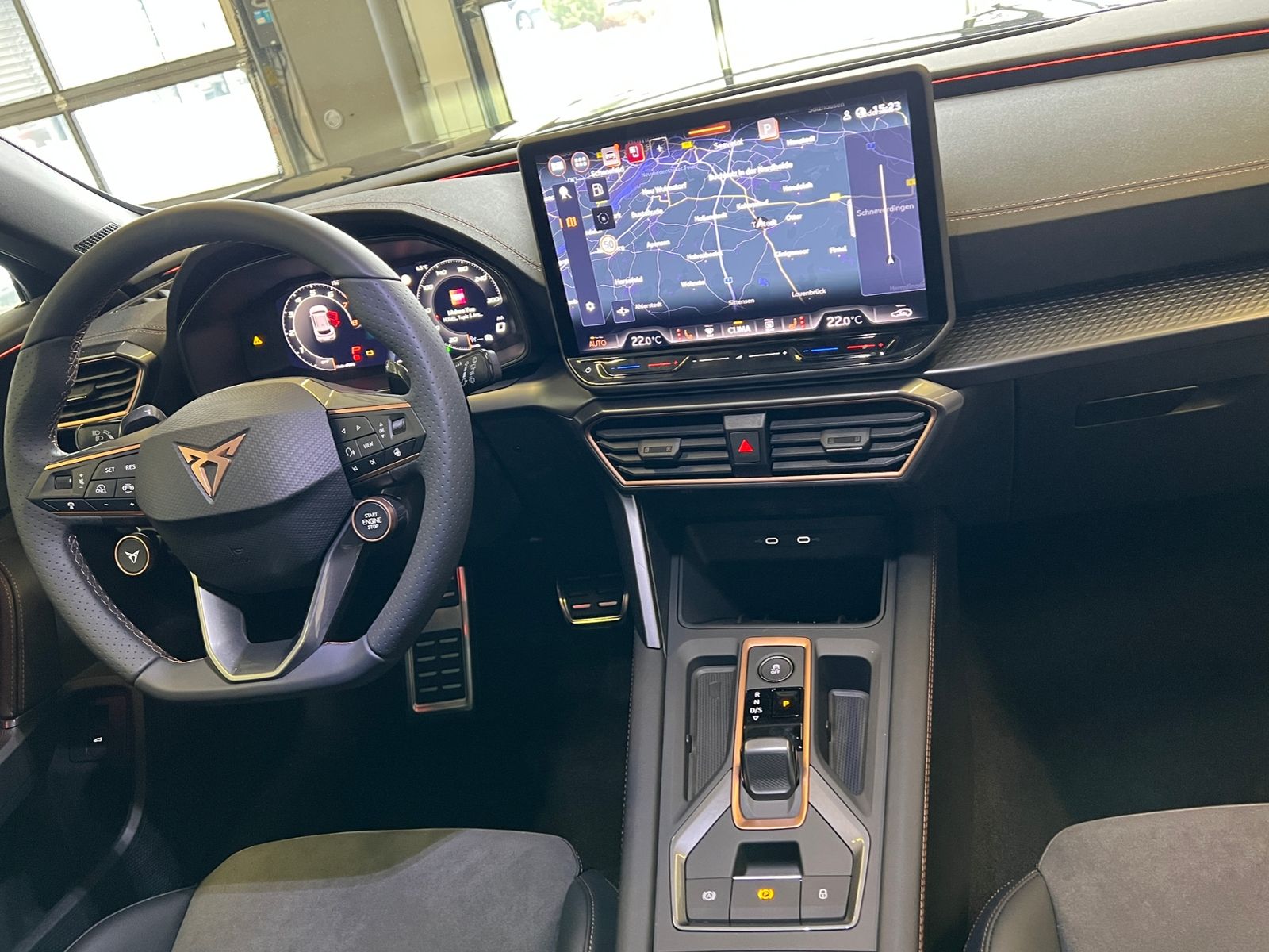 Fahrzeugabbildung CUPRA Formentor VZ 2.0 TSI DSG 4Drive *AHK, LED-Matrix
