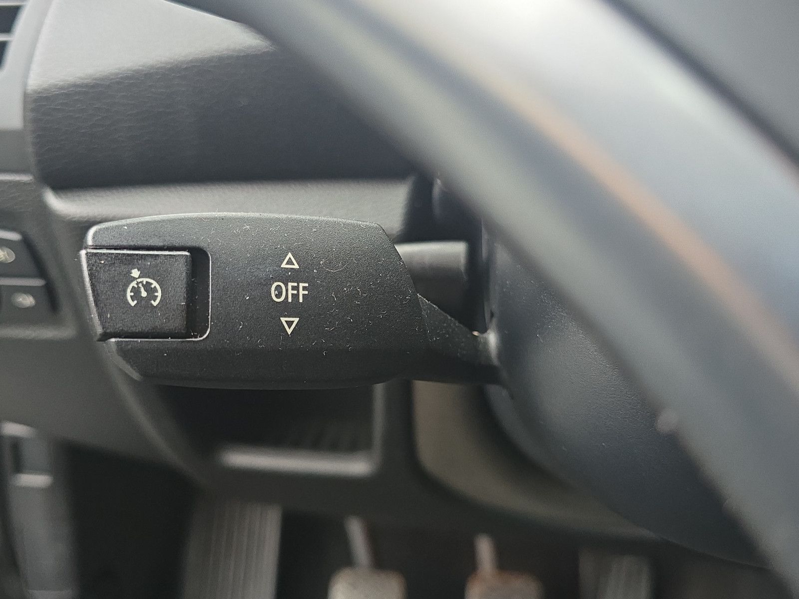 Fahrzeugabbildung BMW 118i 1 Limousine PDC+SHZ+TEMPOMAT+KLIMA