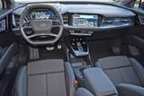 Audi Q4 e-tron 45 quattro *S-line*Pano*AHK*HuD*Matrix - Audi Q4 e-tron mit Schiebedach