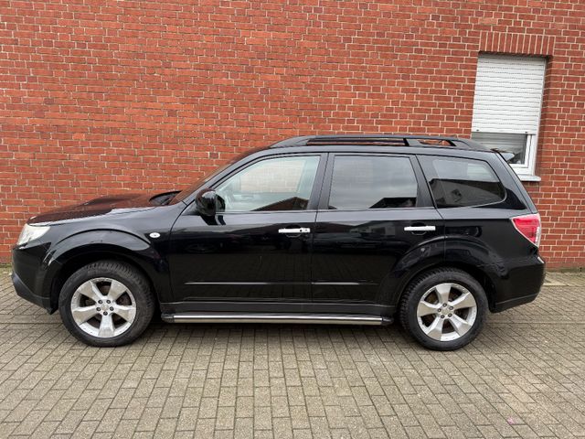 Subaru Forester Exclusive 2.0 AWD "Leder"SiHz"Panorama"