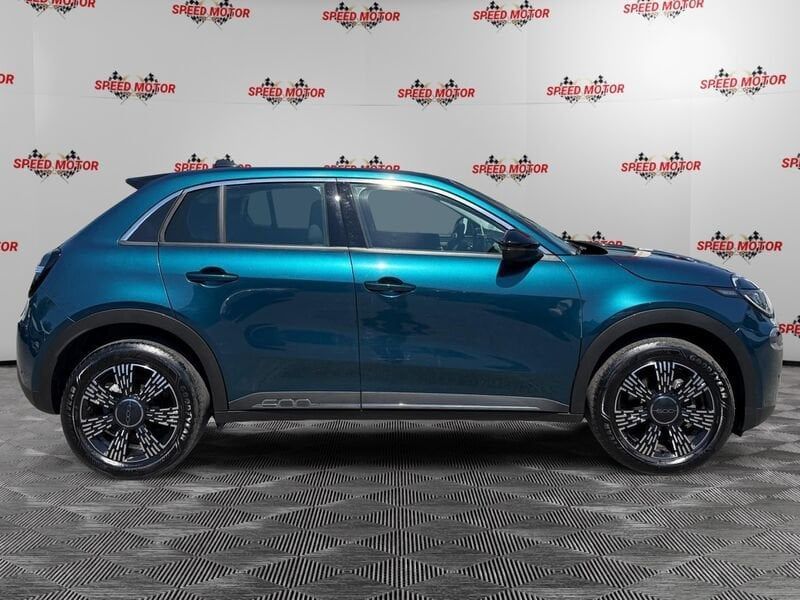 Fiat FIAT 600 1.2 Hybrid 110cv, RETRO, CARPLAY, PRONT imagem 3