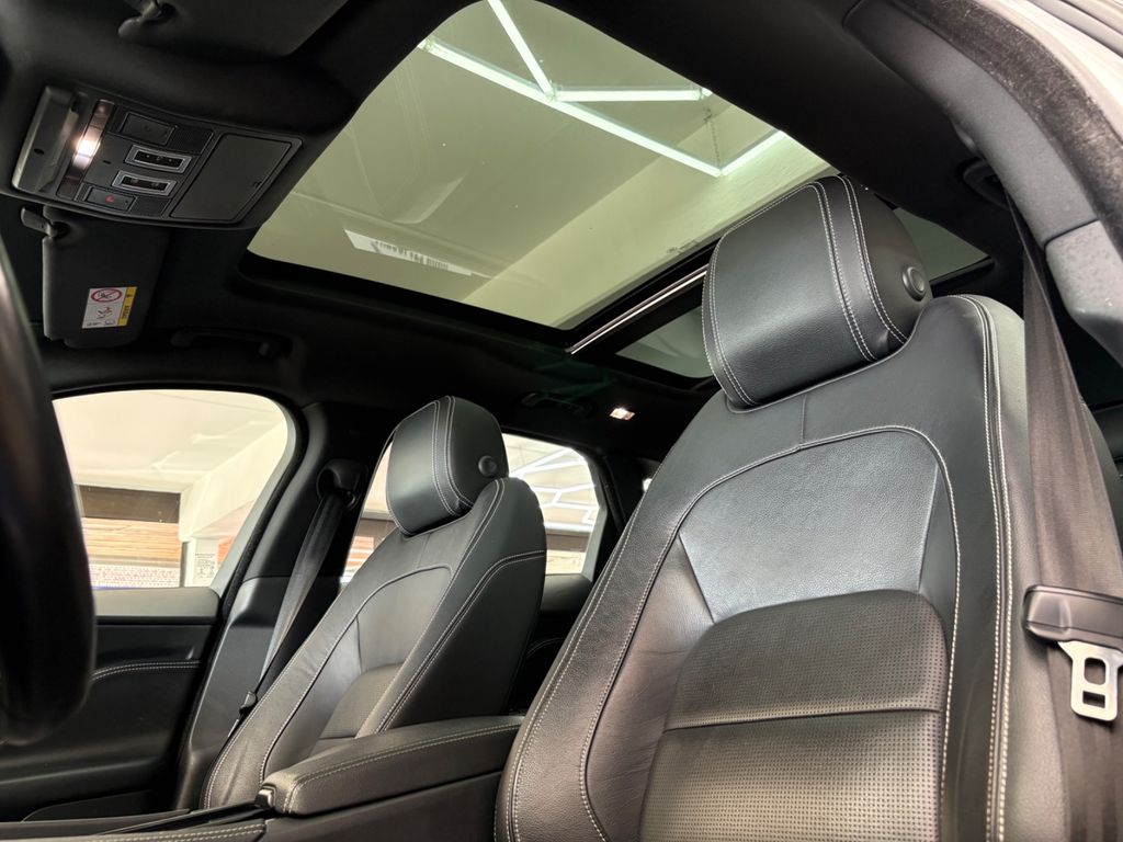 Jaguar F-Pace - Bild 14