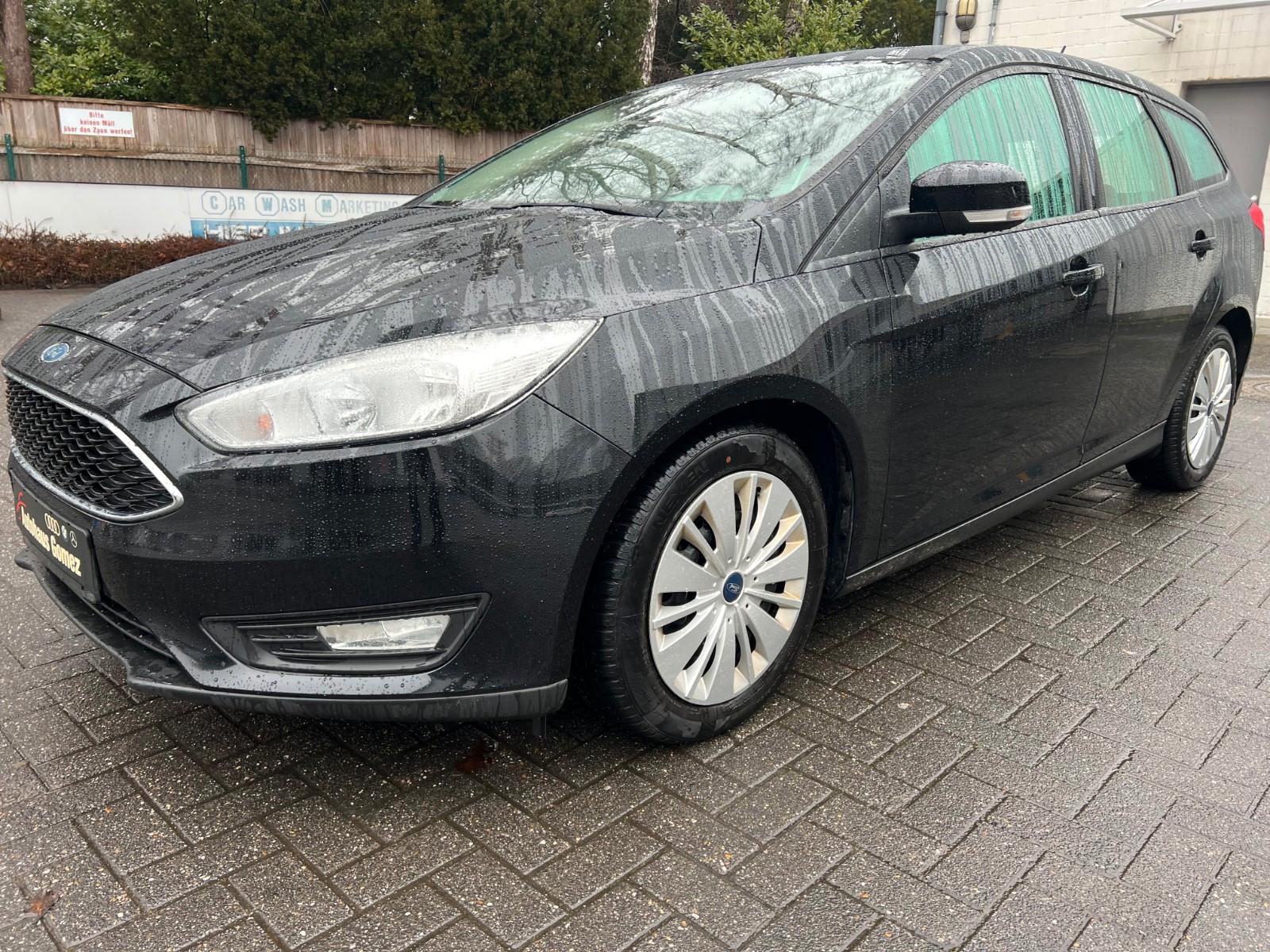 Ford Focus Turnier Automatik Sehr gepflegt PDC