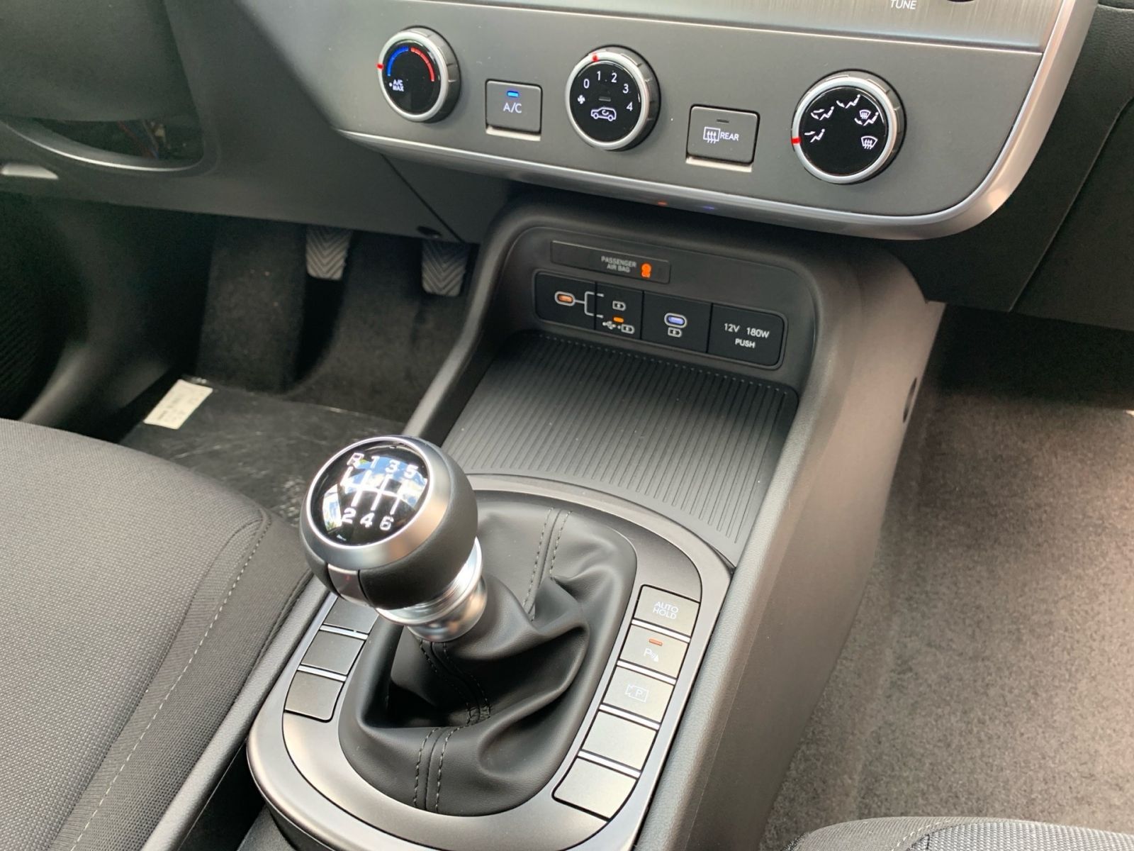Fahrzeugabbildung Hyundai KONA 1.0 T-GDI Select Navi LED