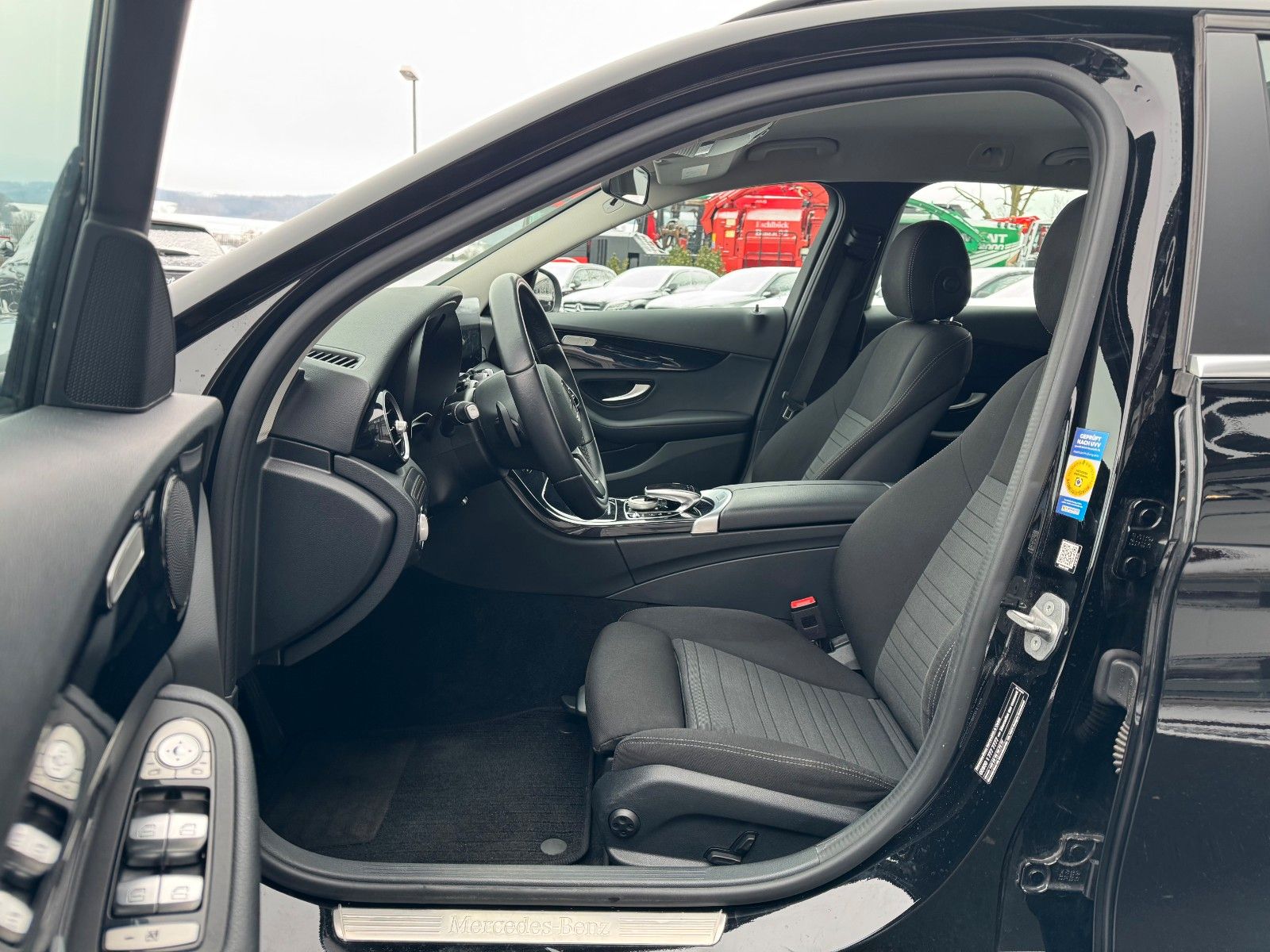 Fahrzeugabbildung Mercedes-Benz C 200d T LED+EasyPack+CarPlay+SHZ+Navi+