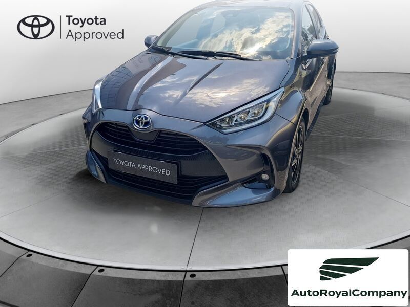 Toyota Yaris Hybrid Trend MY22