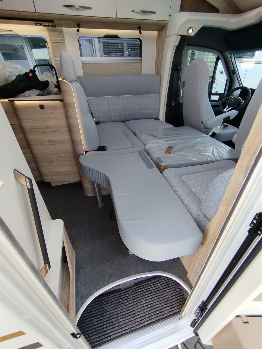 Fahrzeugabbildung Eura Mobil Profila T PT726EB Mondial-Paket, Zusatzbett