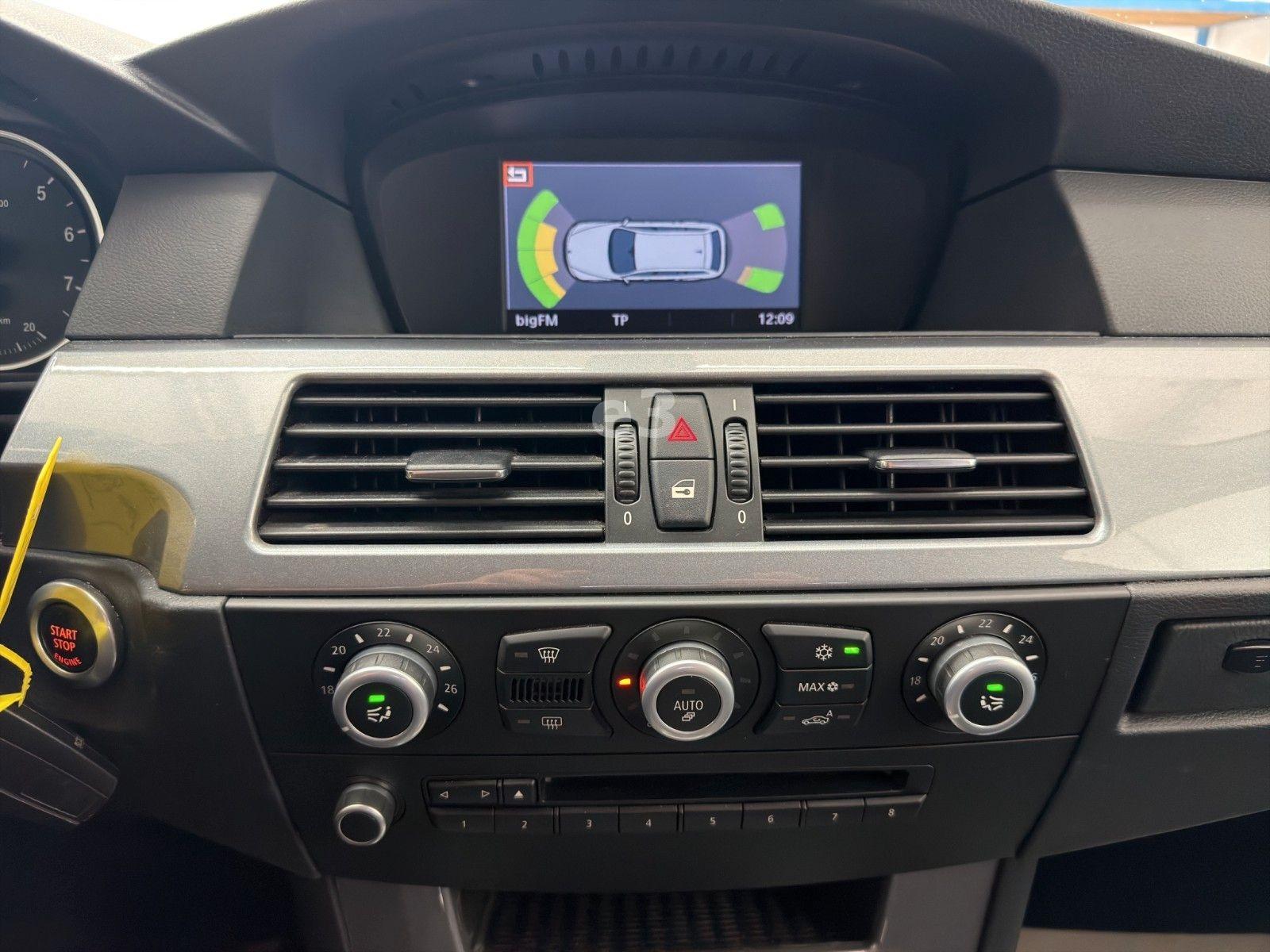 BMW 520 2009 — photo 17