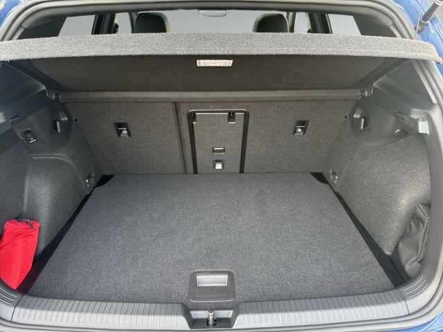 Golf VIII 1.5 eTSI DSG 50 Jahre PANO+RFK+DCC+ACC