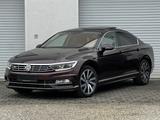 Volkswagen Passat 1.6 TDI DSG R-LINE Virtual LED PANO ACC - Volkswagen Passat: V6 TDI