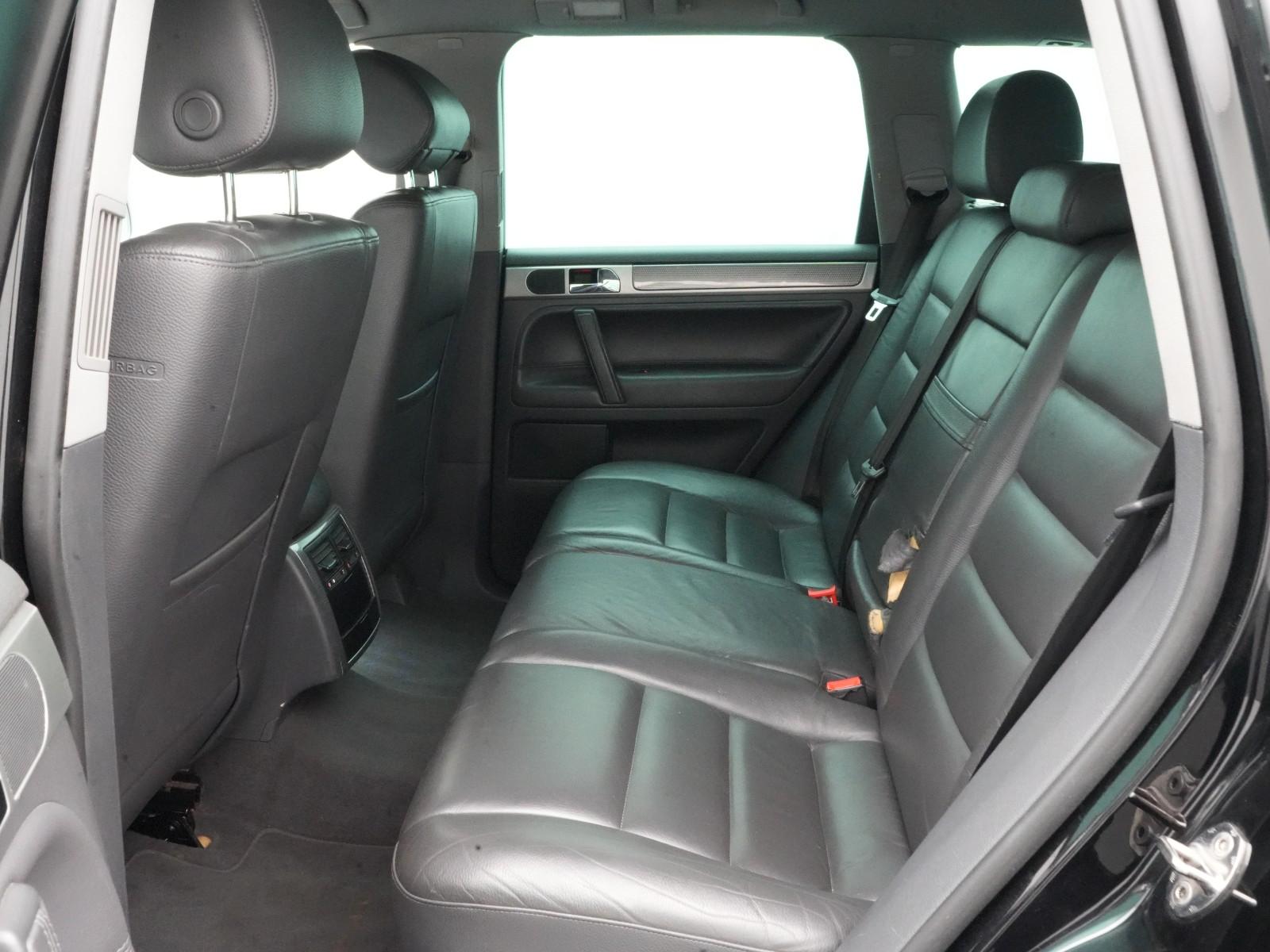 Volkswagen Touareg 2006 — photo 9