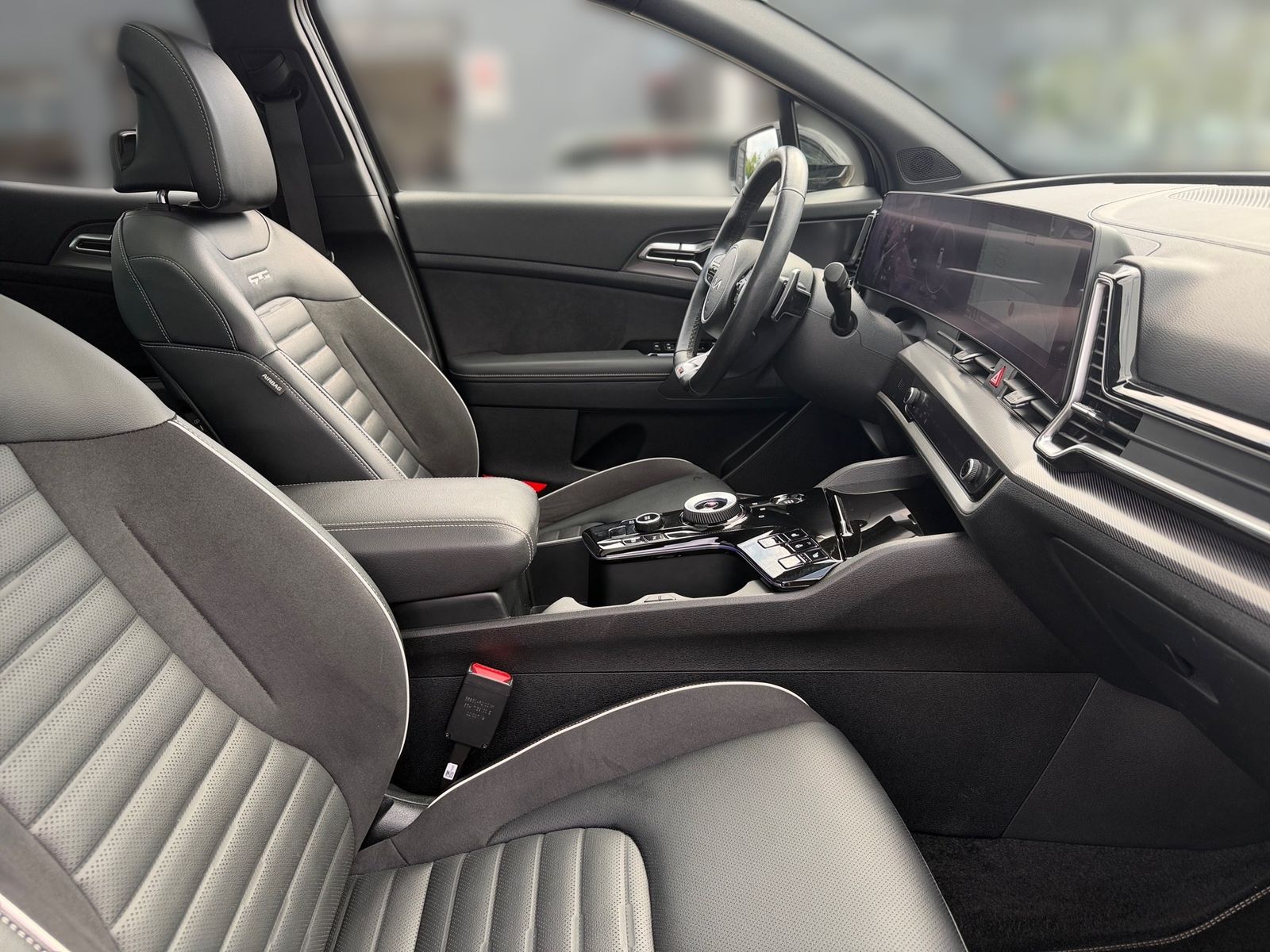 Fahrzeugabbildung Kia SPORTAGE 1.6T HEV 2WD AT GTL GD DRIVE SO AHK