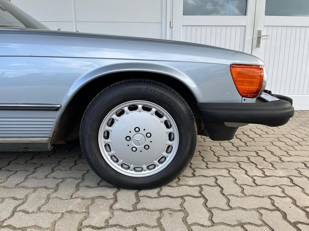 Mercedes-Benz SL 280