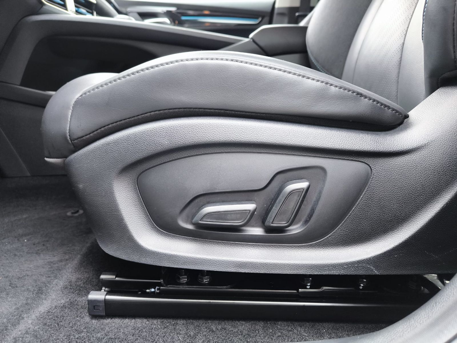 Fahrzeugabbildung MG 5 51 KWH Luxury NAVI+LEDER+SHZ+LED+DAB+ACC+360°