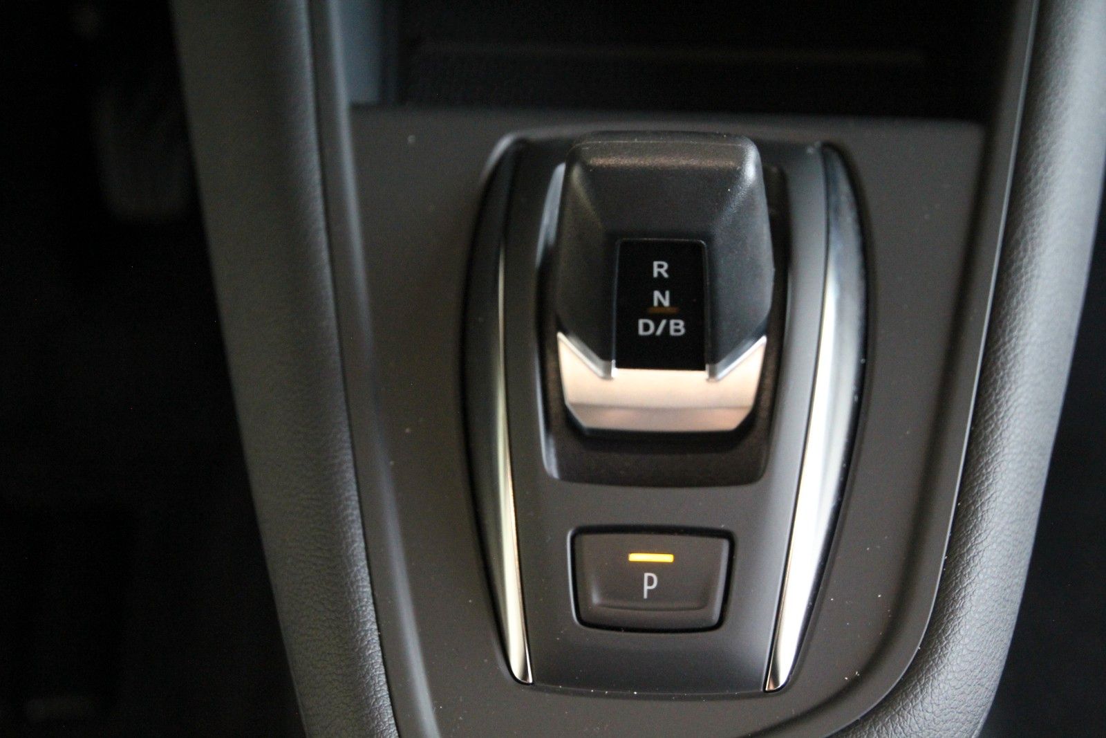 Fahrzeugabbildung Mitsubishi Grandis 1.8 HEV Intro Edition
