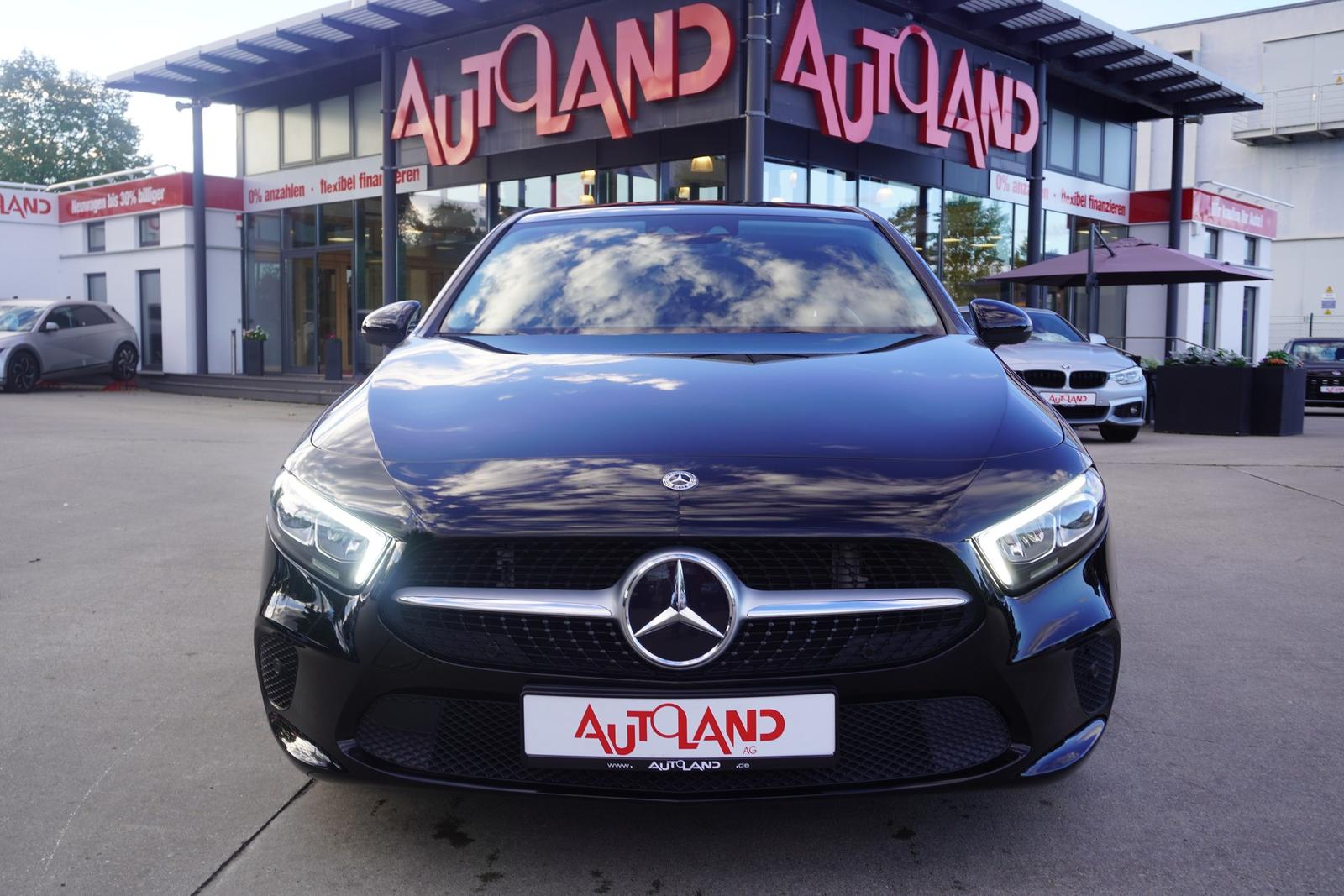 Mercedes-Benz A180 Progressive 7G-DCT LED Navi Kamera Tempomat