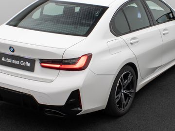 Fahrzeugabbildung BMW M340d xDr Hi-Fi M Sportfahrwerk Comfort Paket