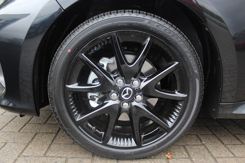 Fahrzeugabbildung Mazda 2 Hybrid Homura 1.5L VVT-i 116 PS CVT ACAA RFK E