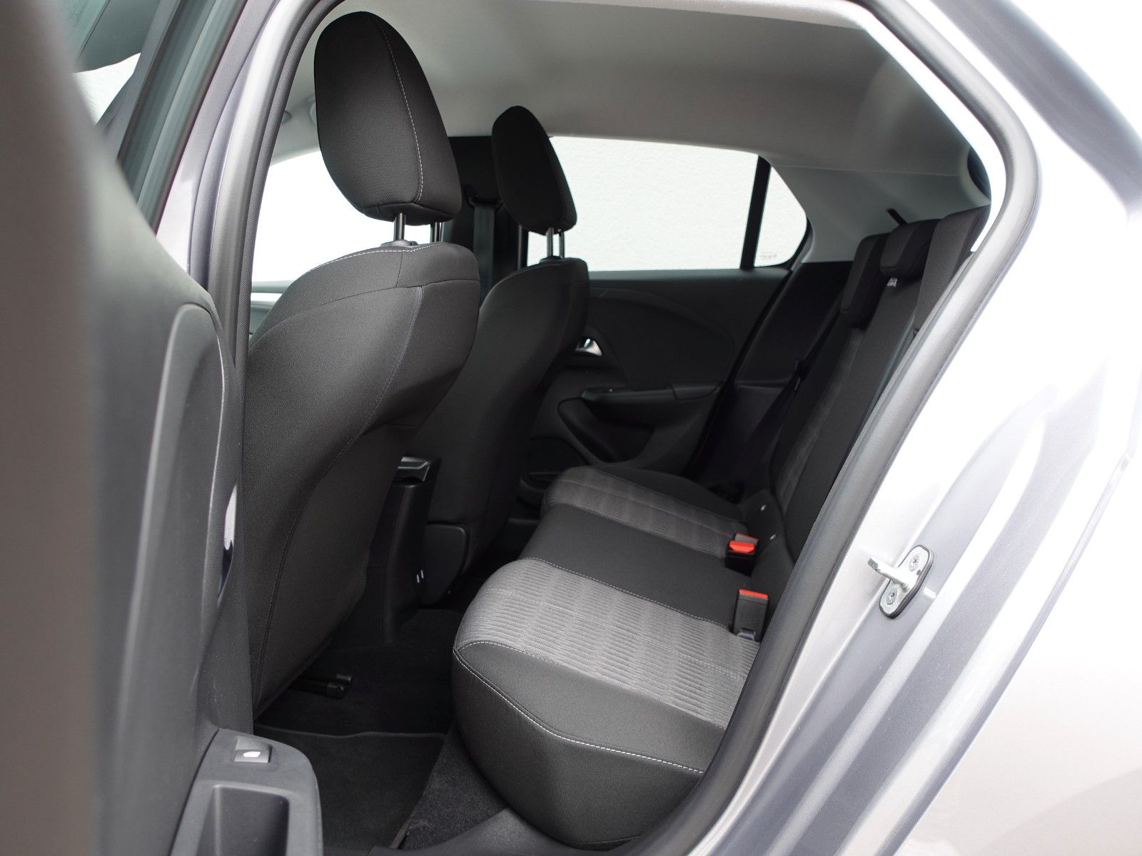 Fahrzeugabbildung Opel Corsa Edition 1.2T,Sitzhz,Einparkhilfe,Allwetter