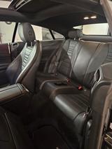 Mercedes-Benz E 400 4MATIC Autom. Coupe - Mercedes-Benz E 400: Coupe