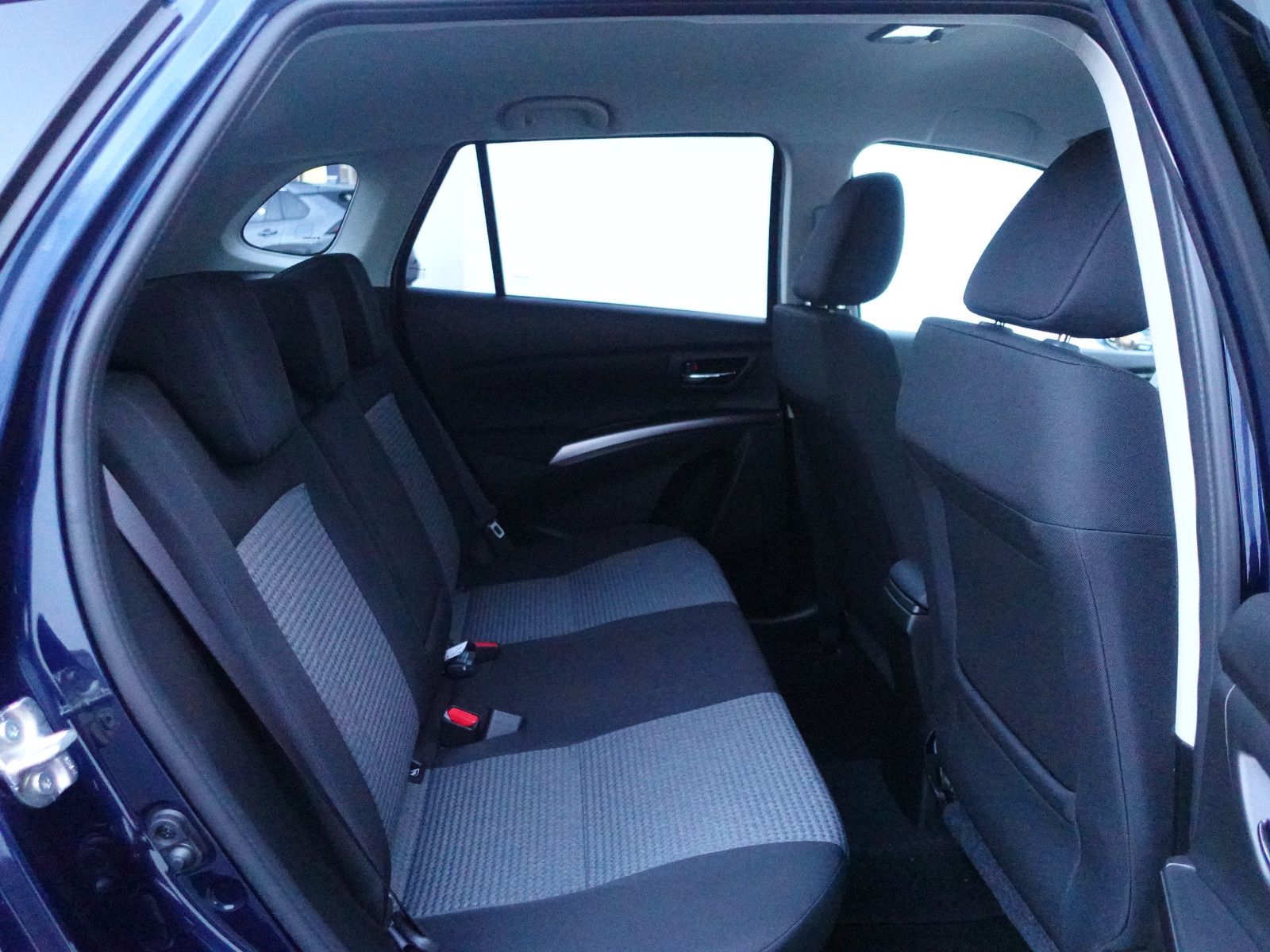 Fahrzeugabbildung Suzuki S-Cross 1.4 Hybrid Comfort,Navi,Kamera,Sitzhzg