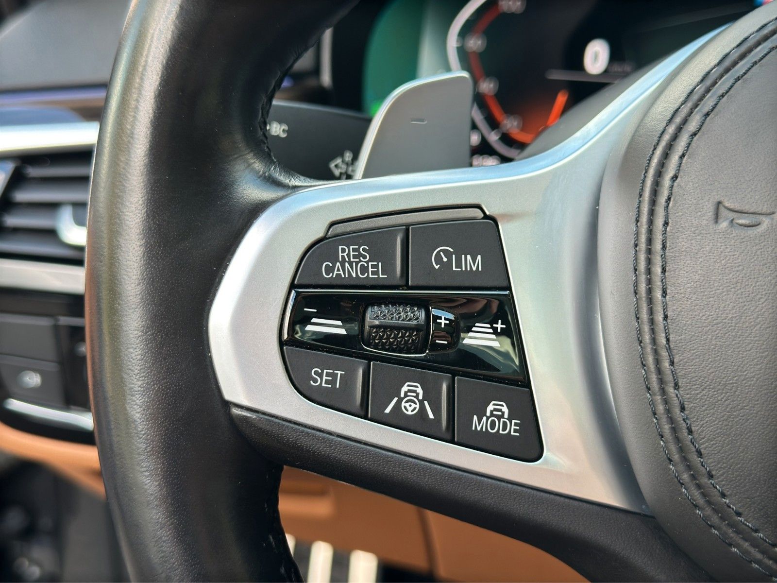 BMW 530dT M-SPORT LC.PRO ACC LASER PANO HUD STANDHZG foto 25