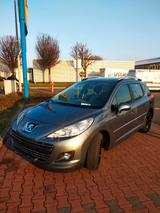 Peugeot 207 Premium 120 VTi Premium - Peugeot 207 Gebrauchtwagen in Nürnberg