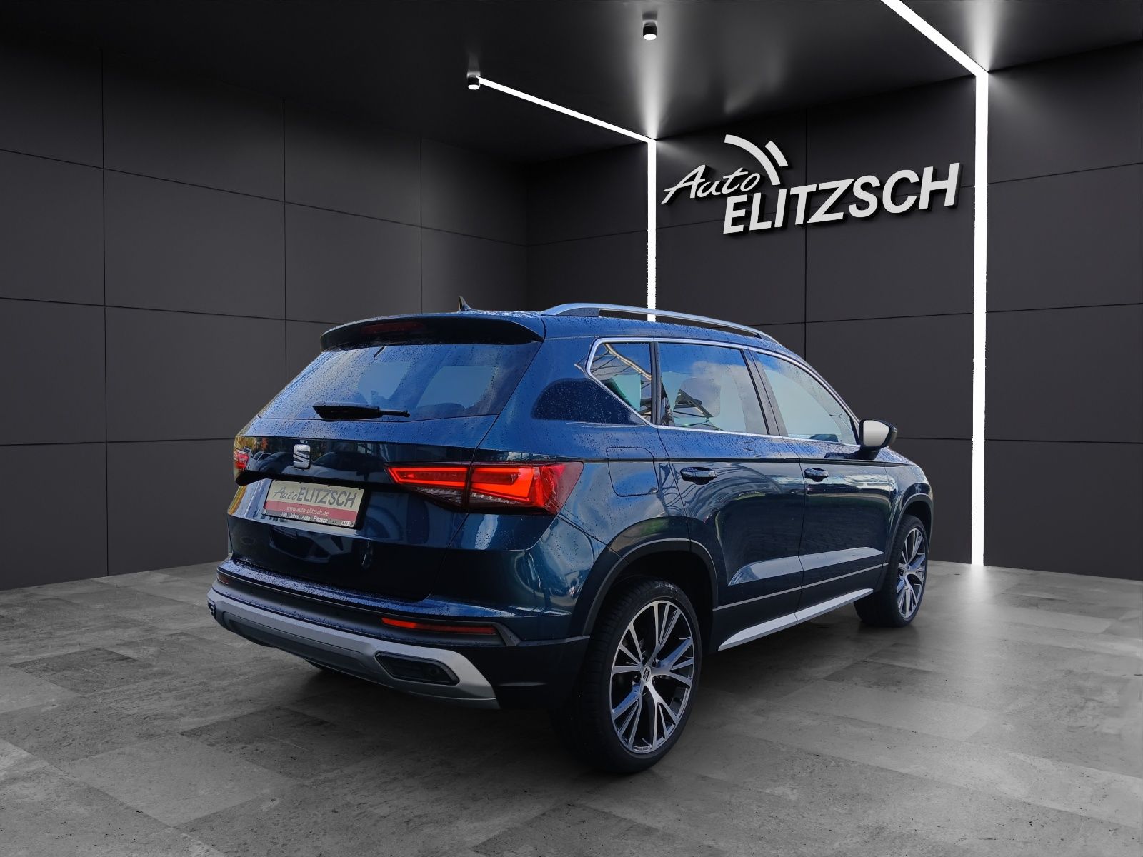 Fahrzeugabbildung SEAT Ateca TSI Xperience DSG LED AID ACC RFK SH