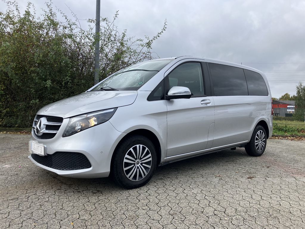Image of Mercedes-Benz V 220