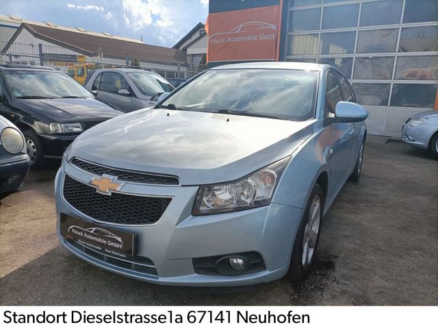 Chevrolet Cruze Hatchback LTZ/Anhänger./Klimaauto./Euro5