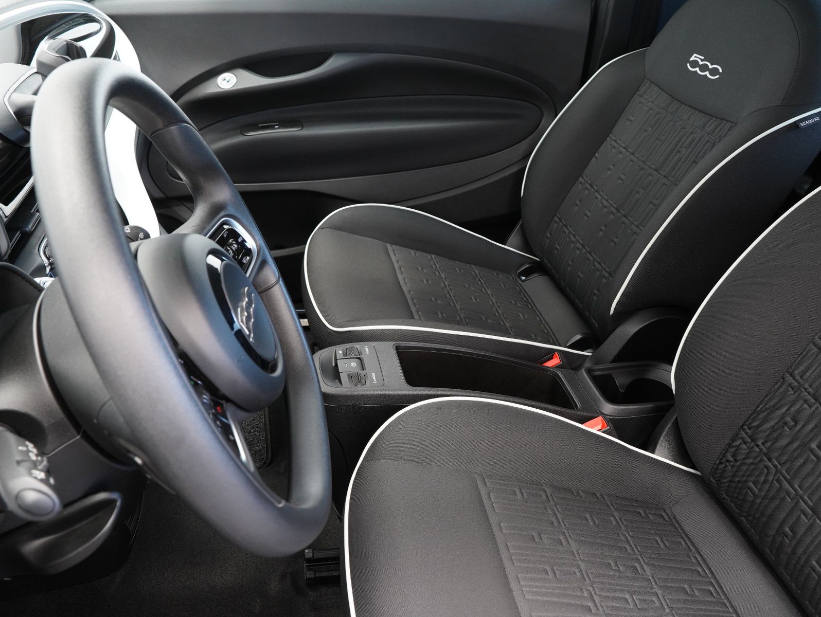 Fahrzeugabbildung Fiat 500e Action TEMPOMAT/DC-LADEN/SOH