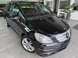 Mercedes-Benz B 160*'AUTOM*SPORT*NAVI*PTS*TMP*H&K*PANO*LEDER - mit Benzin-Antrieb: Kleinbus, Automatik