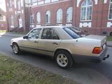 Mercedes-Benz 230 E Automatic  119 Tkm H  zul. Oldtimer - Mercedes-Benz 230 in Düsseldorf