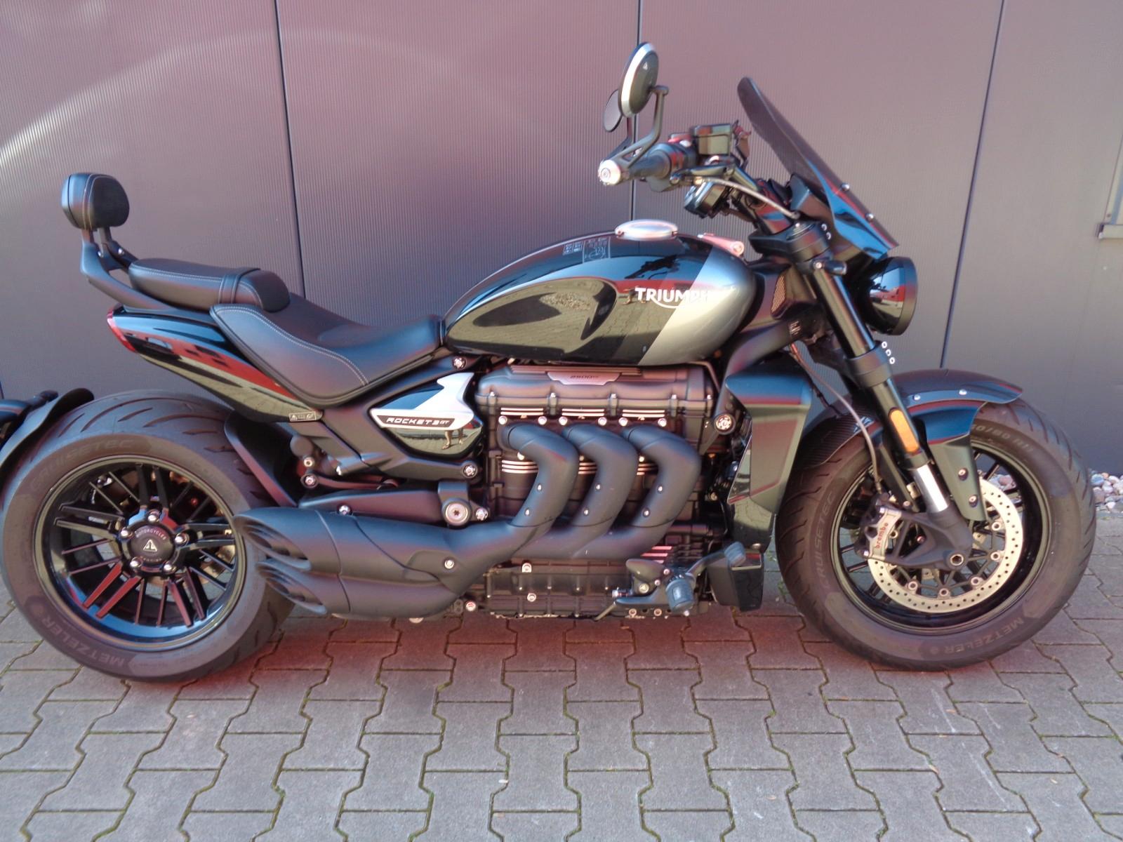 Triumph Rocket 3 GT TRIPLE BLACK EDITION